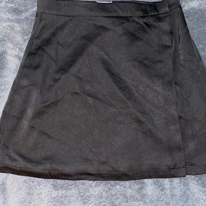 Y2K mini skirt black easy to open